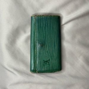 🚨💚🚨LOW START🚨💚🚨LV GREEN TAIGA EPI 4 RING KEYHOLDER!!